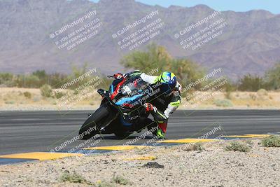 media/Oct-17-2024-Racers Edge (Thu) [[f51934c085]]/A Group/Session 2 Turn 6 Inside/